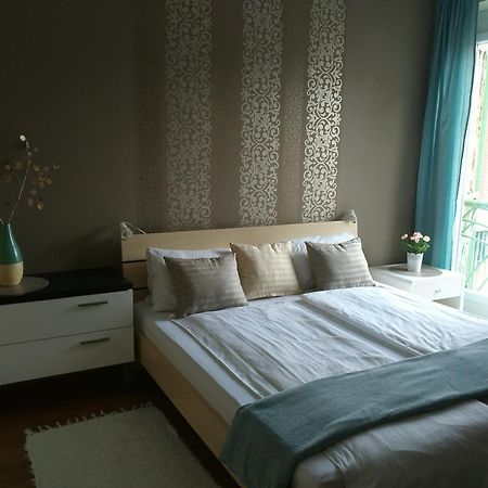 Aqua Apartmanok Pécs Buitenkant foto