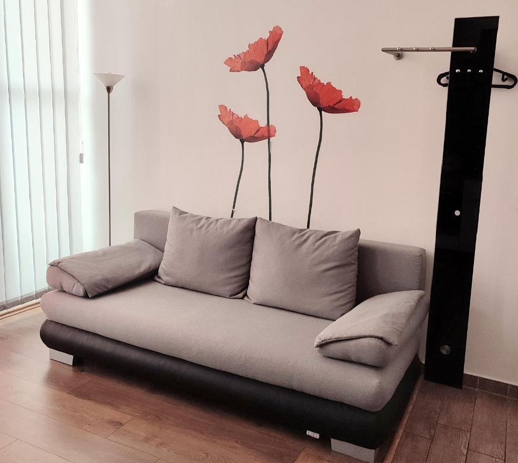 Aqua Apartmanok Pécs Buitenkant foto